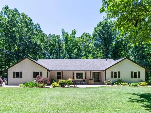 2151 E Maddox Rd, Buford, GA 30519