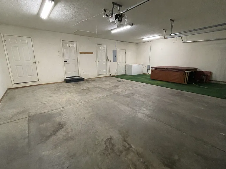 301 N Meadow St — Photo 29