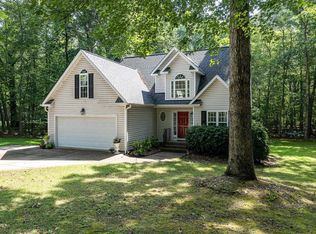 140 Lumberjack Ln, Louisburg, NC 27549