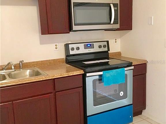 4th image of 14 Lake Villa Way #14