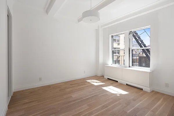 Rented by Yangtze Hudson LLC | media 9