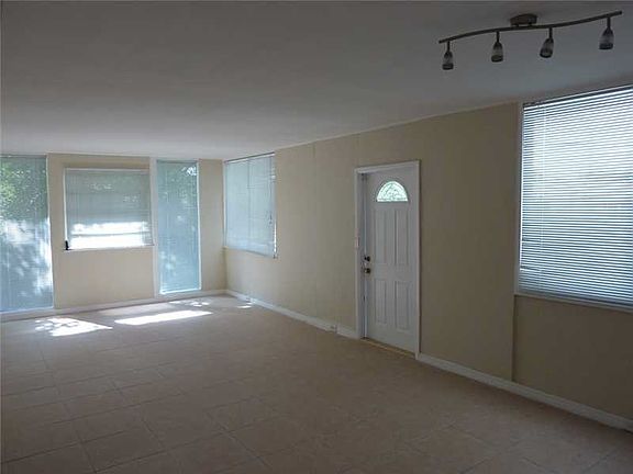 3rd image of 231 188th St