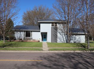 2115 N State St, Aberdeen, SD 57401