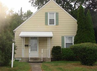 31 Schuyler Ave, Latham, NY 12110