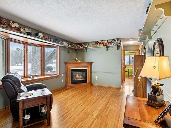 5th image of 4364 Nicols Rd