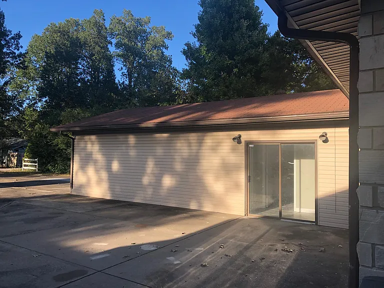 2731 Clay St — Photo 6