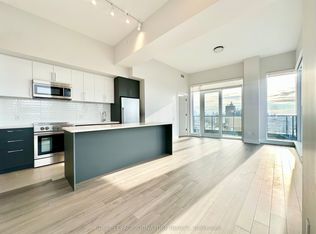 2525 Bathurst St #1303, Toronto, ON M6B 2Y9