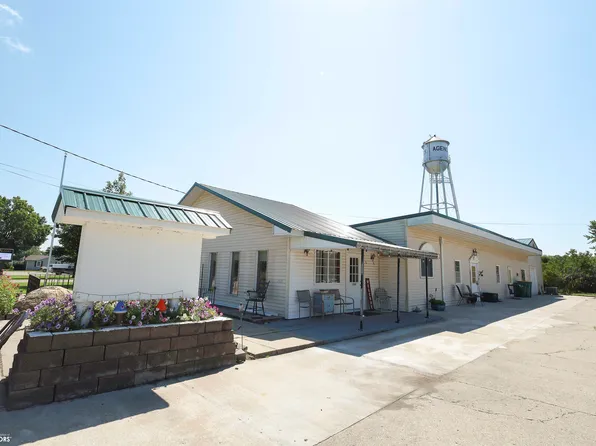 208 E Main St, Agency, IA 52530