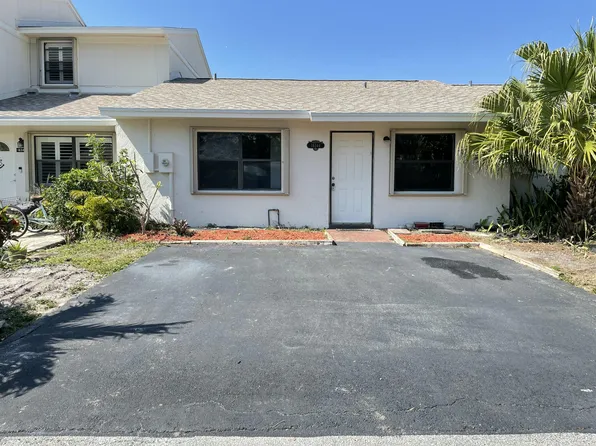 16344 Country Lake Cir, Delray Beach, FL 33484