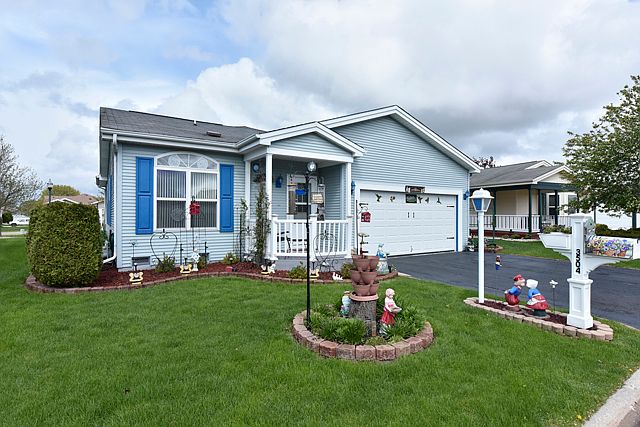 1st image of 3504 Blue Heron Cir