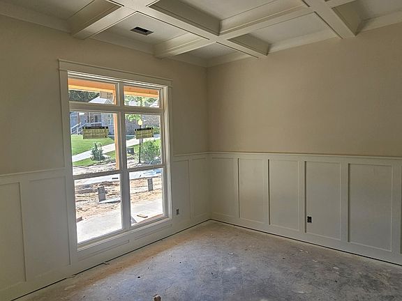 5th image of 136 Birchwood Ln
