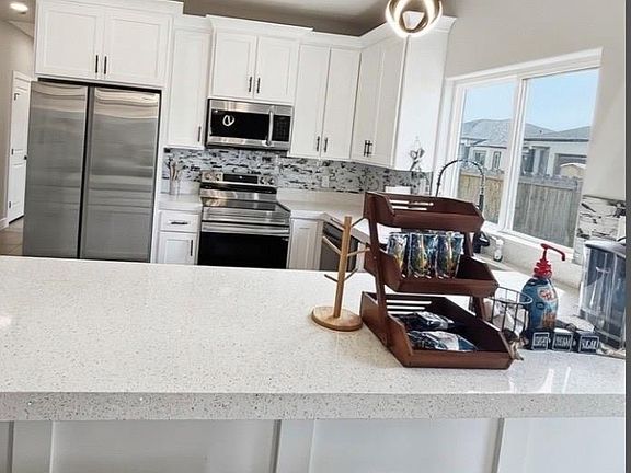 3rd image of 3222 Villa Rosa Dr
