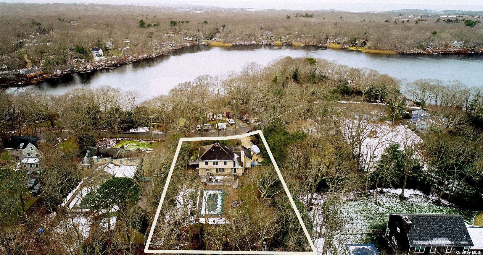 148 Big Fresh Pond Rd, Southampton, NY 11968 Out East