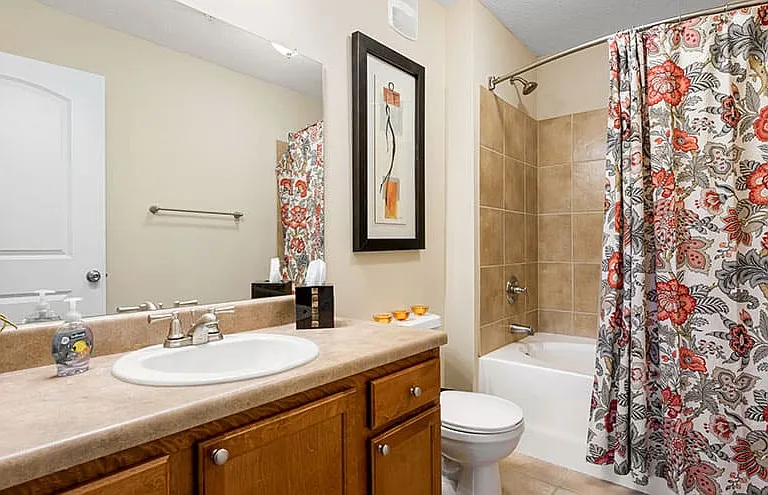 The Arlington at Eastern Shore Centre Apartments — Photo 7