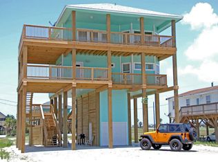 12871 Buccaneer Pkwy, Freeport, TX 77541