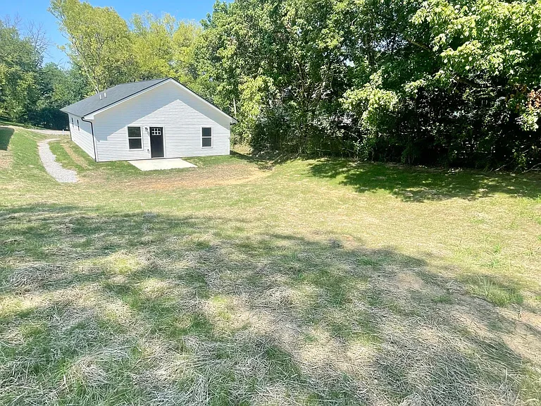 4624 Freund St SW — Photo 5