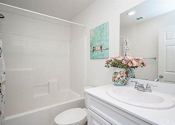 4th image of 16127 Saggio Ln