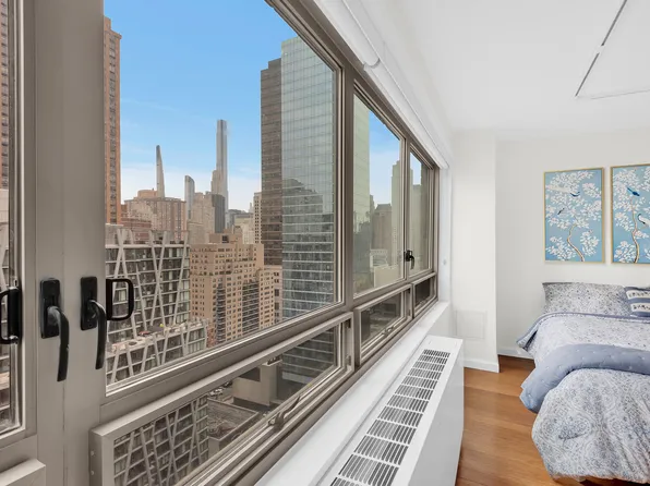 170 West End Avenue image 1 of 5