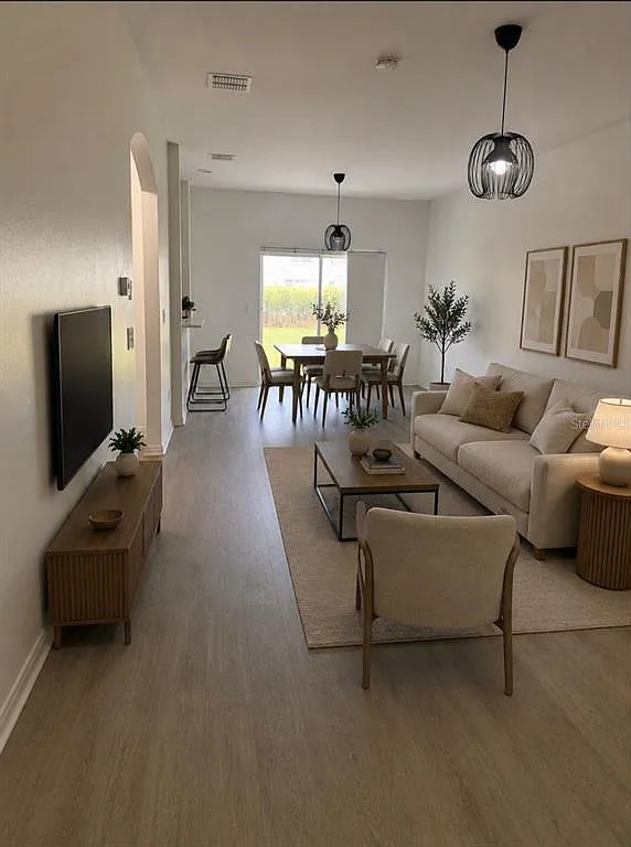 3 bed, 2.5 bath, 1643 sqft, $2,250 — Photo 3