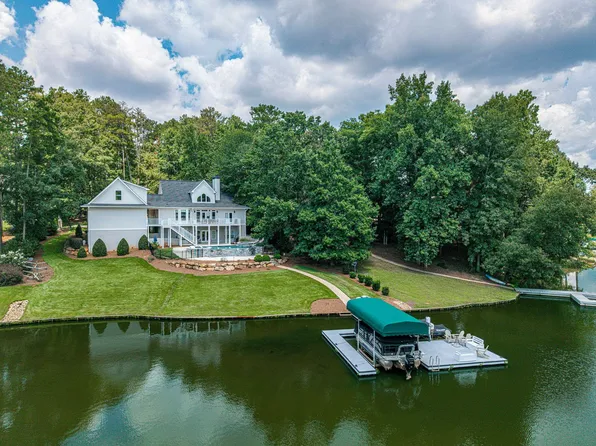 1001 Kingsford Way, Greensboro, GA 30642