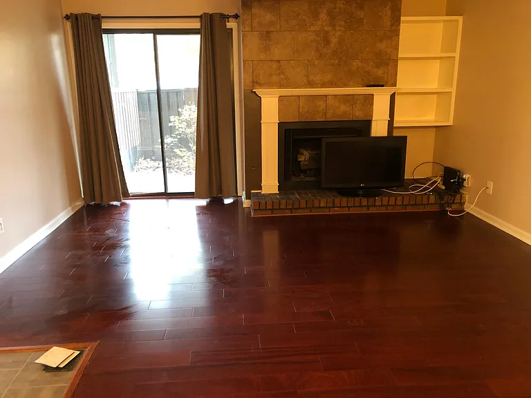 3851 Cedar Cir #3851 — Photo 6