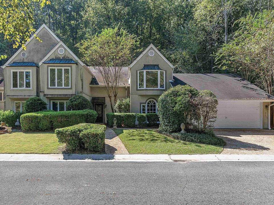 1st image of 3272 Shallowford Cir