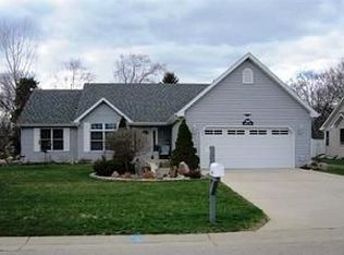 4926 Aberdeen Dr, Racine, WI 53402