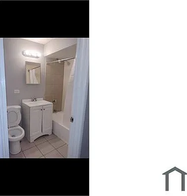 8223 S Exchange Ave #4 — Photo 2