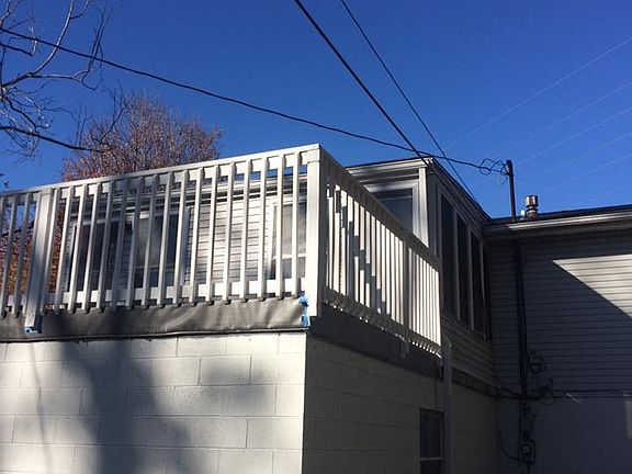 3rd image of 6633 Heritage Dr