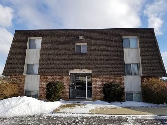 3rd image of 136 Brunswick Dr #D