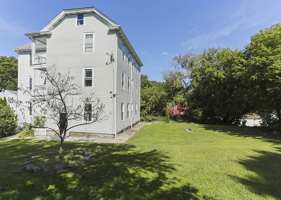 2nd image of 287 4th Ave #4
