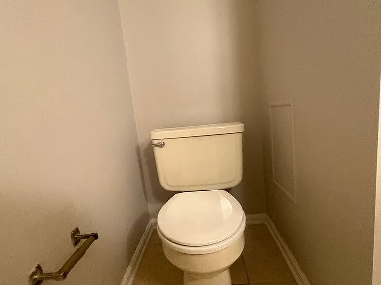 228 Edith Way — Photo 22