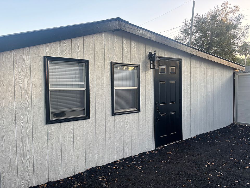 1st image of 318 Cordova Rd