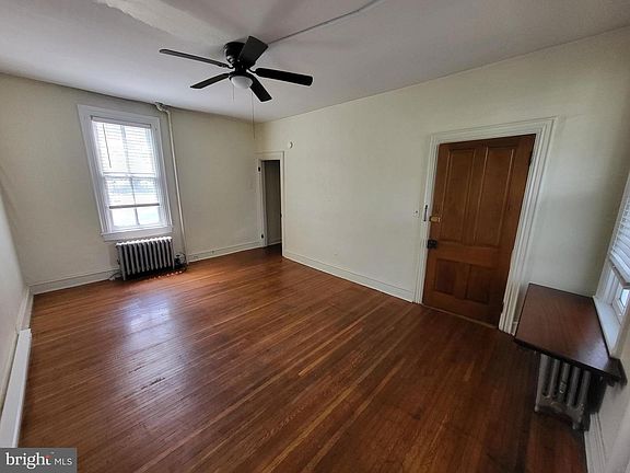 5th image of 446 E Queen St