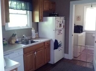 129 27th St NE, Cedar Rapids, IA 52402