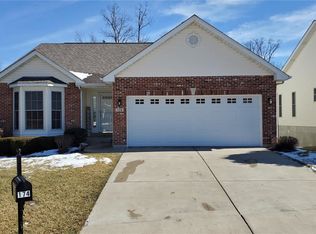 174 Fairgate Dr, Saint Peters, MO 63376