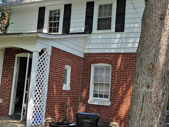 3rd image of 519 Virginia Ave
