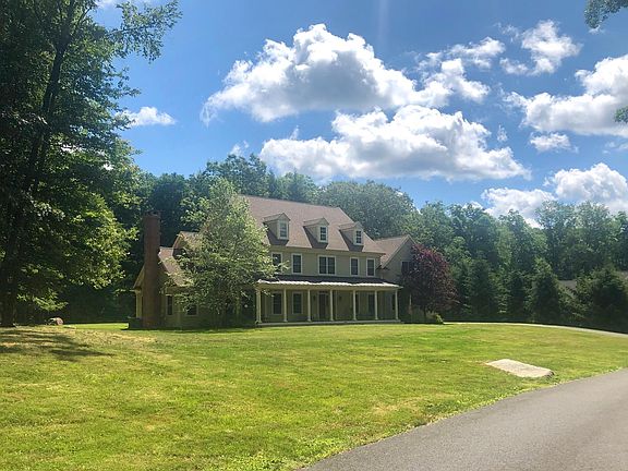 2nd house on a private 3 house access way