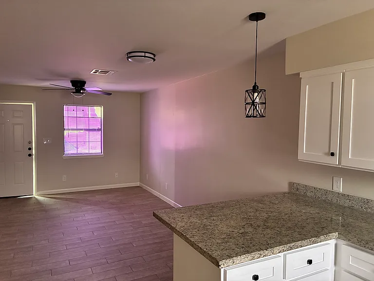 3001 E Price St #9 — Photo 13