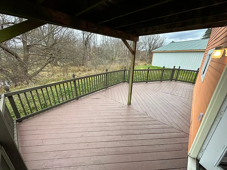other view of back deck