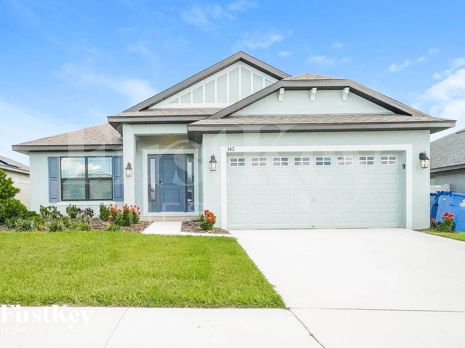 4 bed, 3.0 bath, 2200 sqft, $2,400 — Photo 1