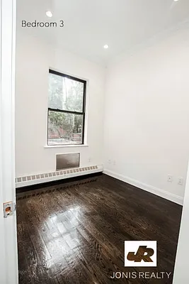 Rented by Jonis Realty | media 11