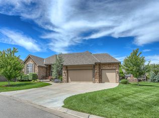 2280 N Williamsgate Ct, Wichita, KS 67228