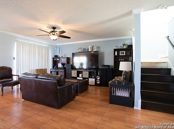 4th image of 2902 Dixon Plain Dr