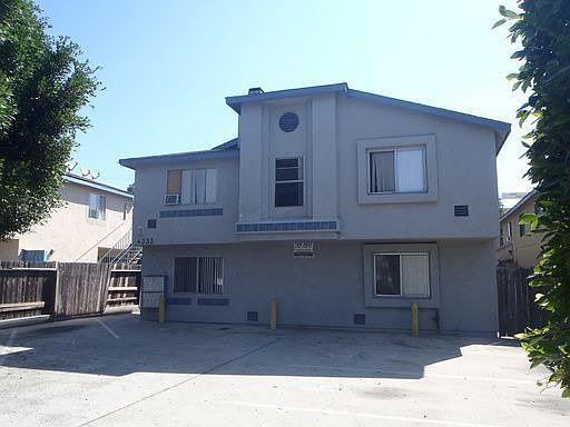 1st image of 4333 Texas St APT 4