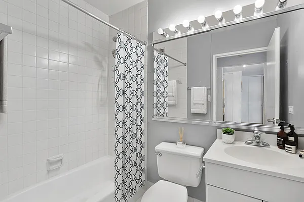 Sold by Platinum Properties | media 8