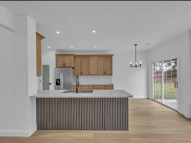 309 Valhalla Ln — Photo 5