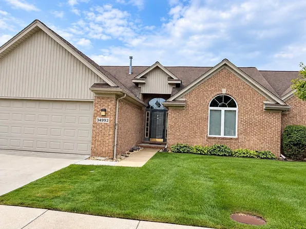 34992 Mourning Dove Ln, Richmond, MI 48062