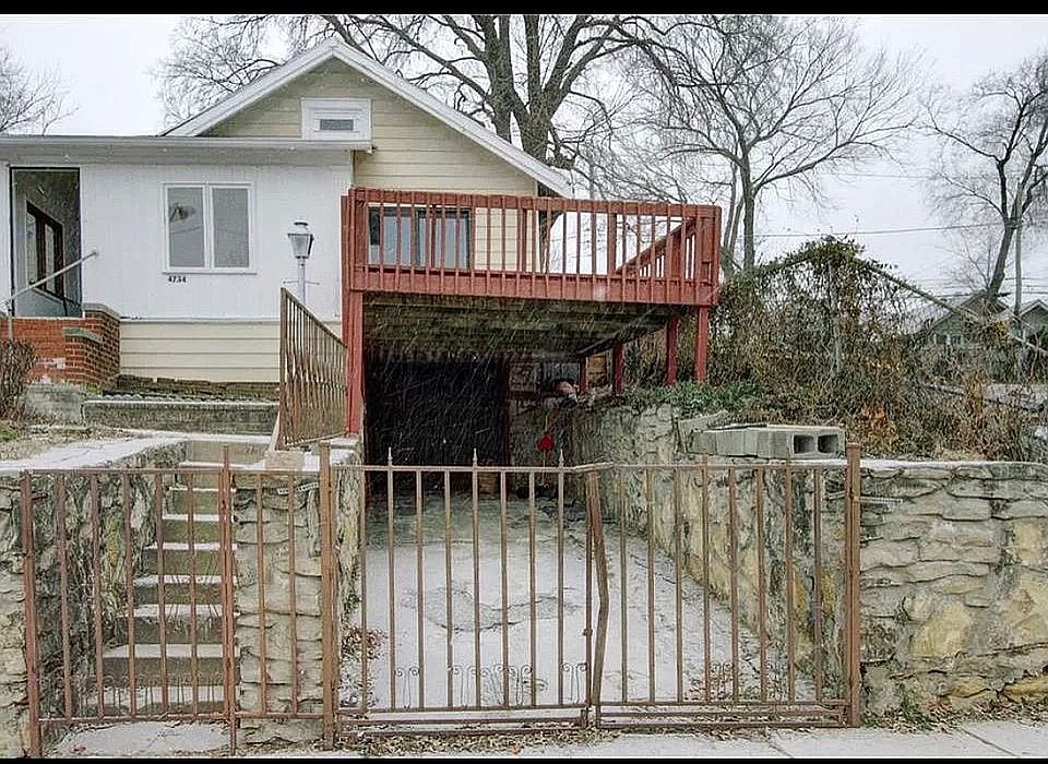 1st image of 4734 Mercier St