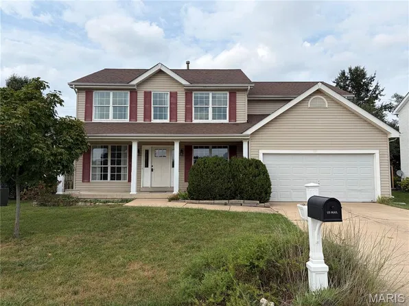 7385 Little Oaks Dr, O'Fallon, MO 63368